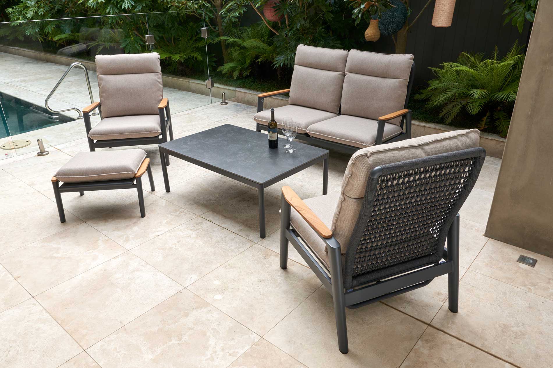 Outdoor Table and Chairs Buying Guide: Materials, Sizes and Prices